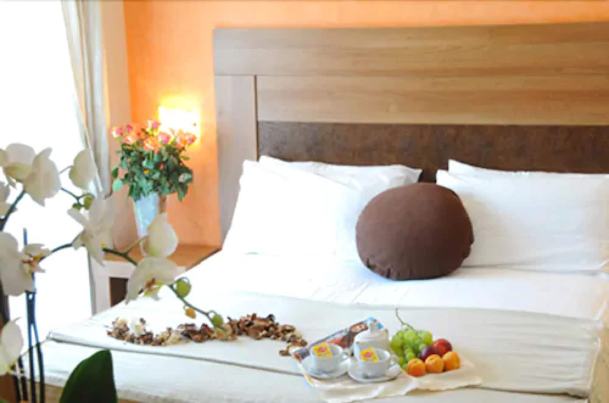 Hotel I Due Cigni Montepulciano Stazione Esterno foto