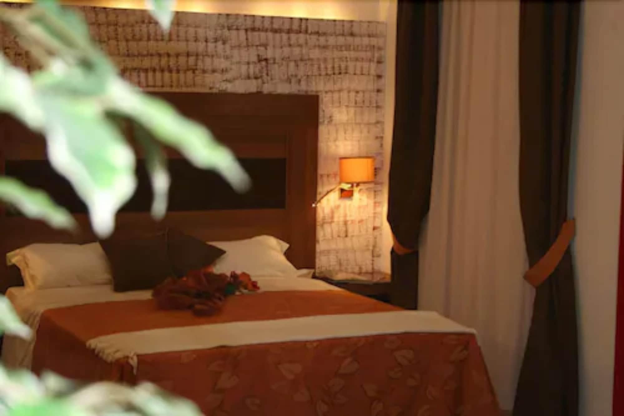 Hotel I Due Cigni Montepulciano Stazione Esterno foto