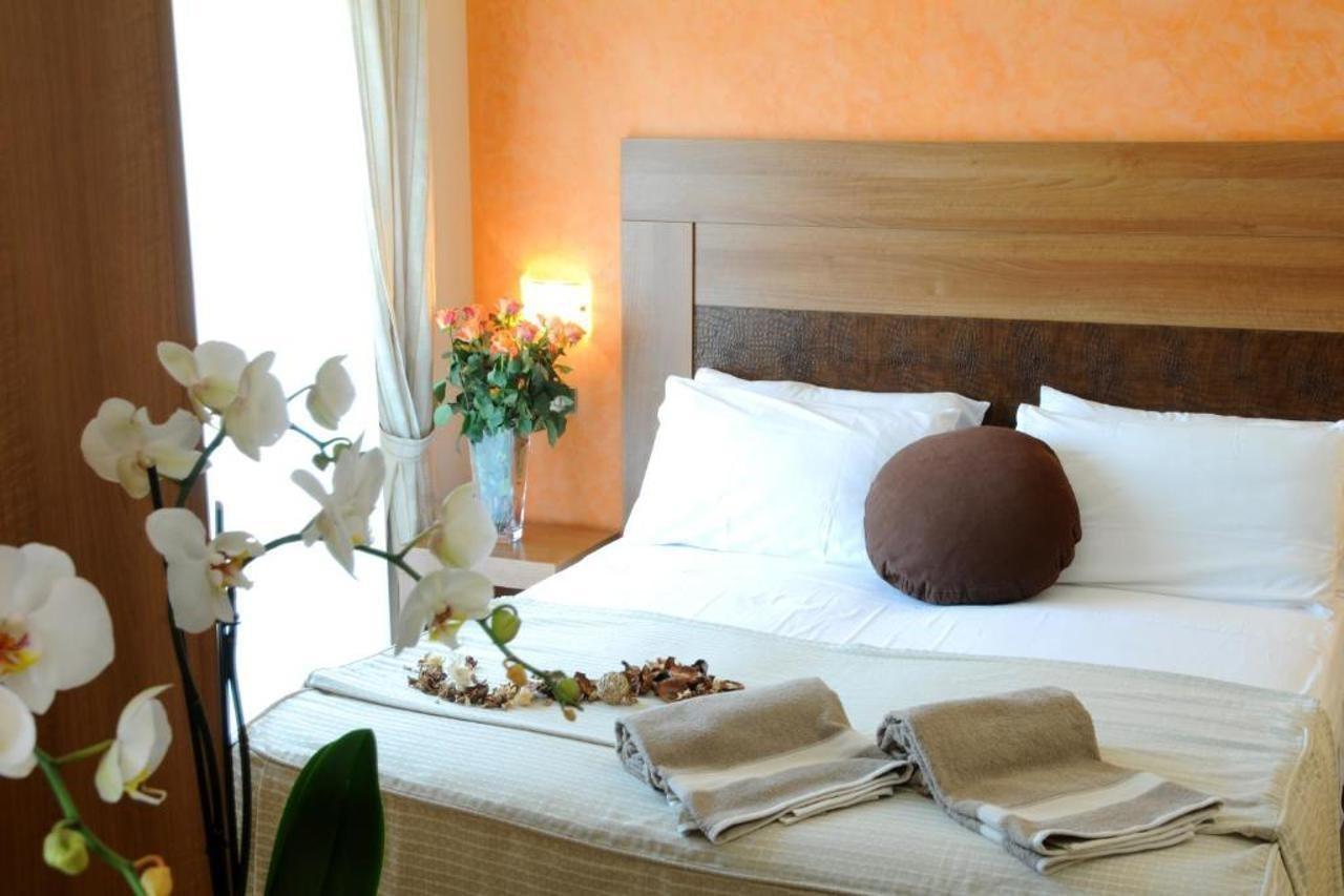 Hotel I Due Cigni Montepulciano Stazione Esterno foto